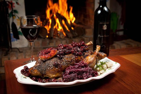 The Polish Place - Accommodation Main Beach 3