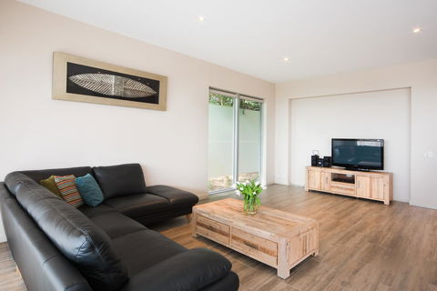 Whitsunday Reflections - Accommodation Main Beach 9