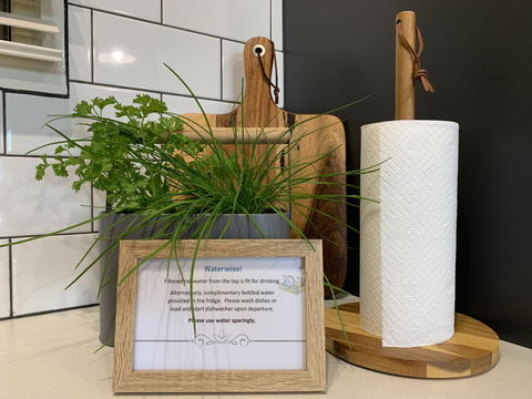 Bed & Breakfast 1 Bedroom Guest House - Accommodation Main Beach 13