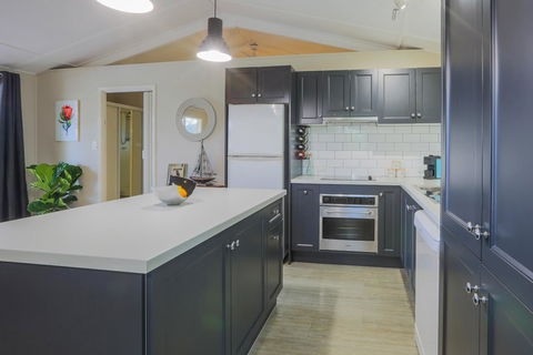 Bed & Breakfast 1 Bedroom Guest House - Accommodation Main Beach 14