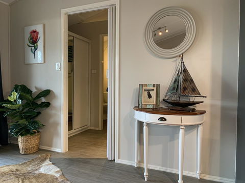 Bed & Breakfast 1 Bedroom Guest House - Accommodation Main Beach 8