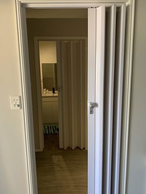 Bed & Breakfast 1 Bedroom Guest House - Accommodation Main Beach 1