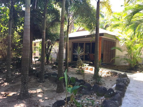 Eco Village Mission Beach - Accommodation Main Beach 21