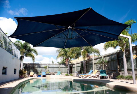 The Point Resort - Accommodation Main Beach 6