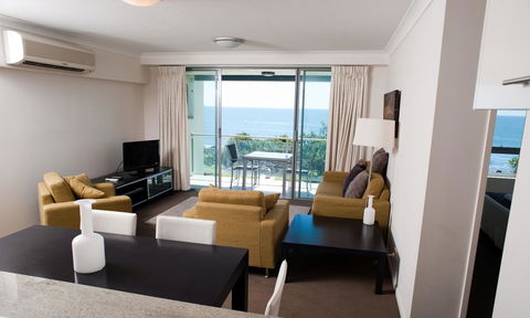 The Point Resort - Accommodation Main Beach 17