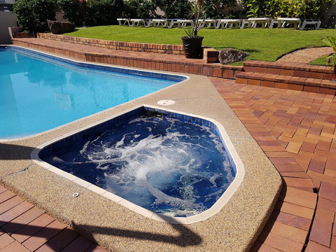 Surfers Chalet - Accommodation Main Beach 26