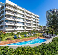 Surfers Chalet - Accommodation Main Beach