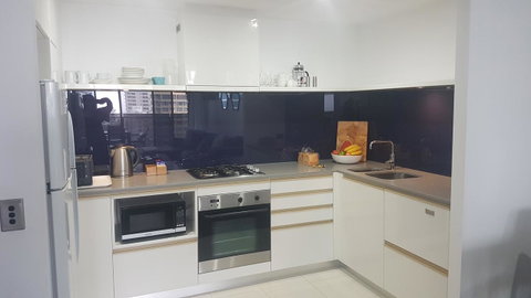 Circle Luxury Holidays - Accommodation Main Beach 22