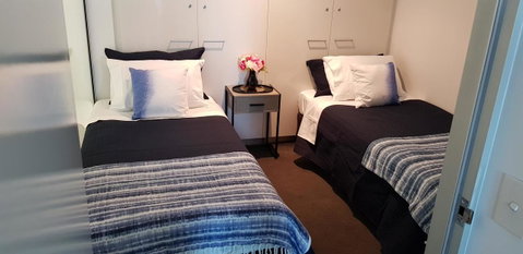 Circle Luxury Holidays - Accommodation Main Beach 13