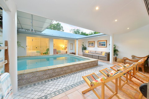 [ ANDY'S BEACH HOUSE ] - Accommodation Main Beach 15