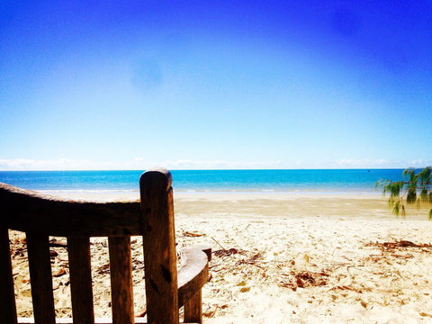 [ ANDY'S BEACH HOUSE ] - Accommodation Main Beach 3