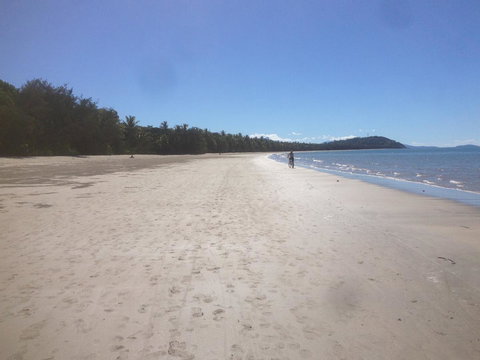 [ ANDY'S BEACH HOUSE ] - Accommodation Main Beach 2