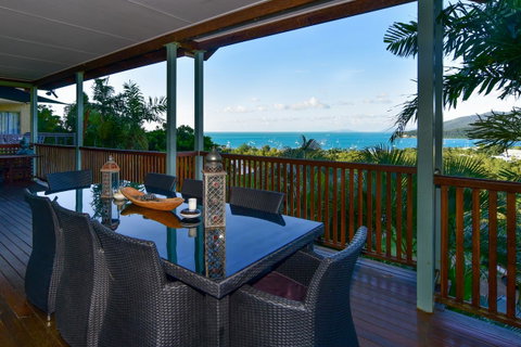 Bella Vista On Nara Pets Welcome - Accommodation Main Beach 4
