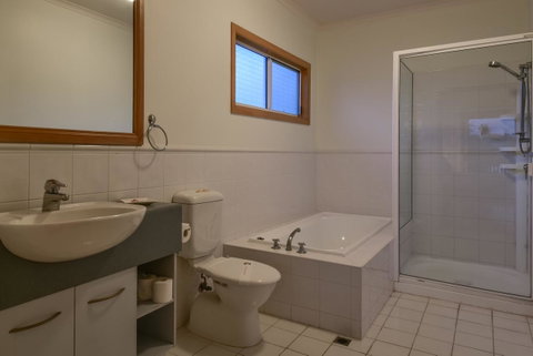 Bella Vista On Nara Pets Welcome - Accommodation Main Beach 16