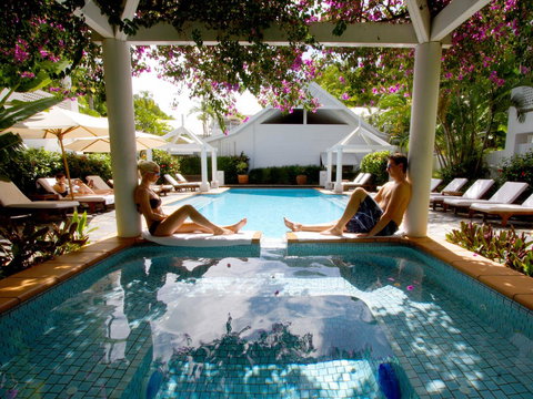 The Reef House Adults Retreat - Enjoy 28 Complimentary Inclusions - Accommodation Main Beach 40