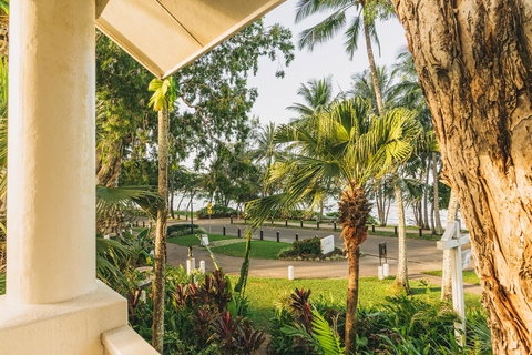 The Reef House Adults Retreat - Enjoy 28 Complimentary Inclusions - Accommodation Main Beach 9