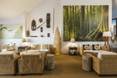 The Reef House Adults Retreat - Enjoy 28 Complimentary Inclusions - Accommodation Main Beach 3