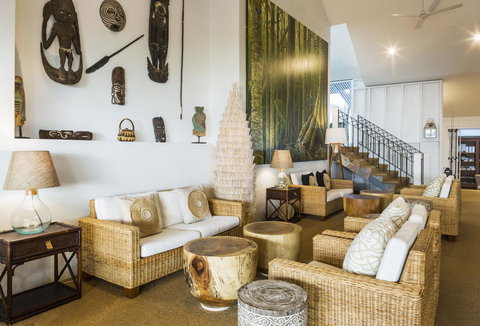 The Reef House Adults Retreat - Enjoy 28 Complimentary Inclusions - Accommodation Main Beach 2