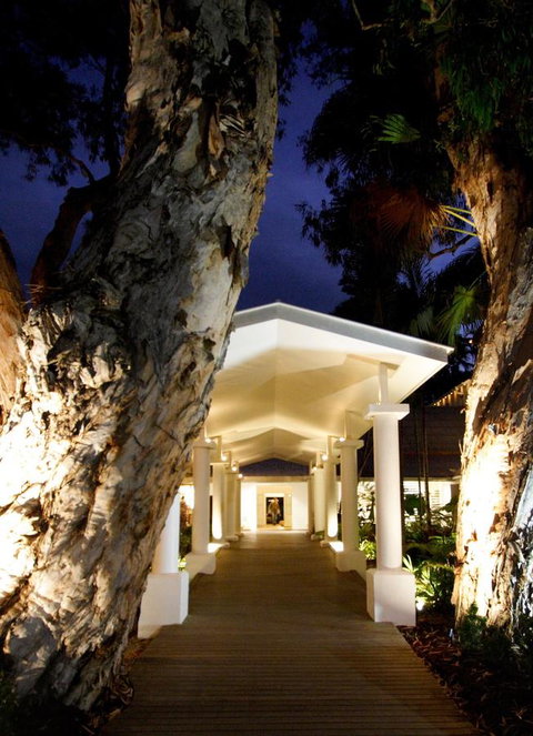 The Reef House Adults Retreat - Enjoy 28 Complimentary Inclusions - Accommodation Main Beach 22