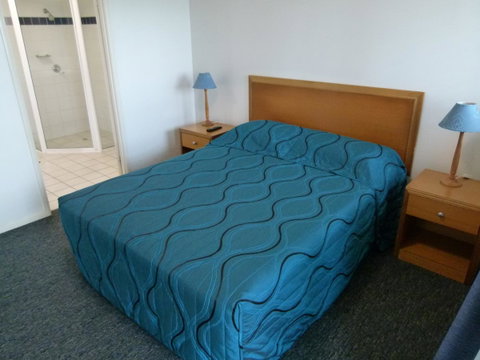 Madison Ocean Breeze Apartments - Accommodation Main Beach 31
