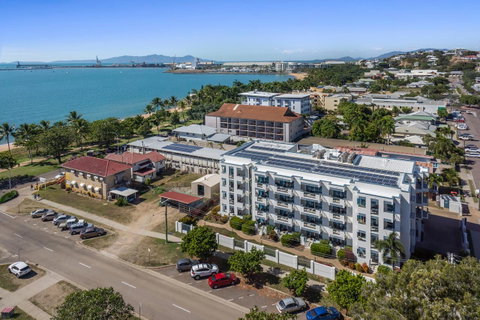 Madison Ocean Breeze Apartments - Accommodation Main Beach 3