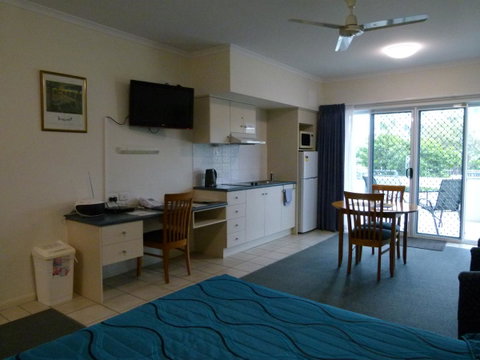 Madison Ocean Breeze Apartments - Accommodation Main Beach 22