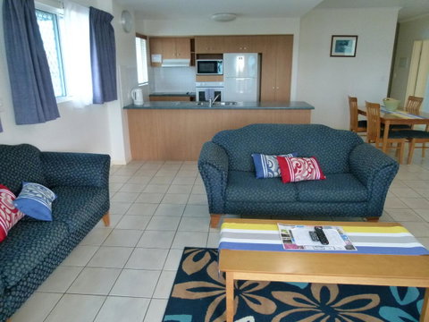 Madison Ocean Breeze Apartments - Accommodation Main Beach 21