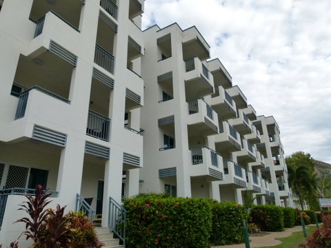 Madison Ocean Breeze Apartments - Accommodation Main Beach 7