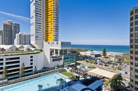 Oracle Resort Broadbeach - Gclr - Accommodation Main Beach 1