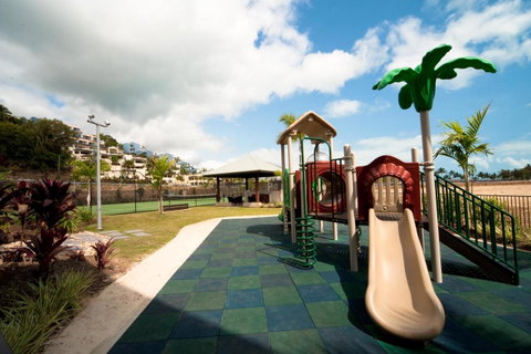 The Boathouse Apartments - Accommodation Main Beach 27