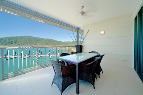 The Boathouse Apartments - Accommodation Main Beach 30