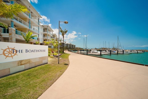 The Boathouse Apartments - Accommodation Main Beach 26