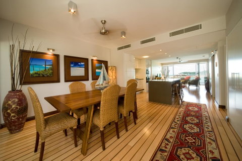 The Boathouse Apartments - Accommodation Main Beach 7