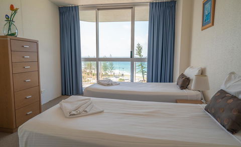 Mandolin Beachfront Resort - Accommodation Main Beach 30