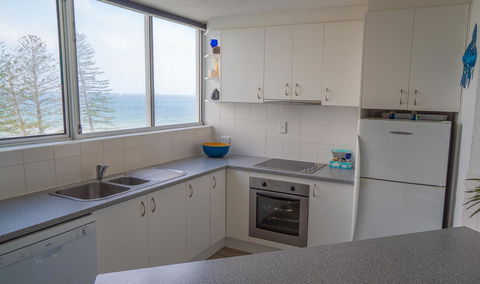 Mandolin Beachfront Resort - Accommodation Main Beach 16