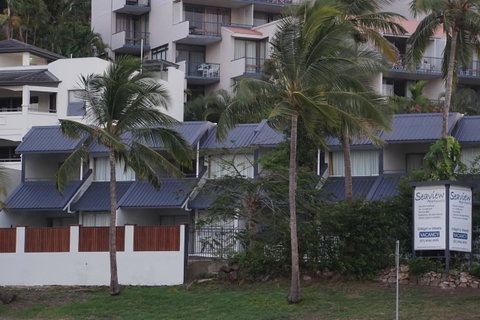 Airlie Seaview Apartments - Accommodation Main Beach 2