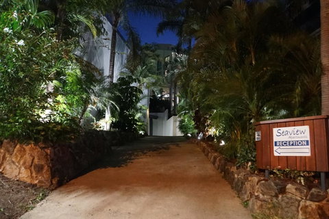 Airlie Seaview Apartments - Accommodation Main Beach 7