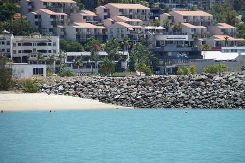 Airlie Seaview Apartments - Accommodation Main Beach 1