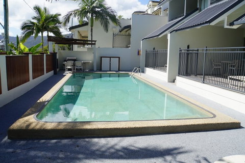 Airlie Seaview Apartments - Accommodation Main Beach 17