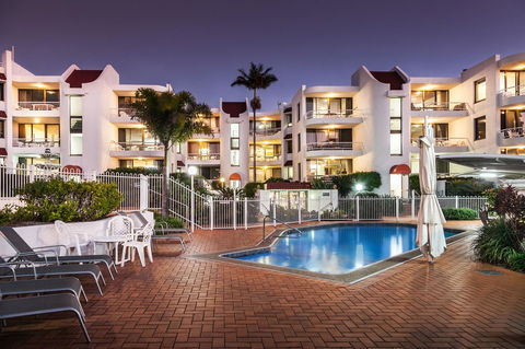 Alexandria Apartments - Accommodation Main Beach 43