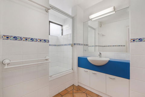 Alexandria Apartments - Accommodation Main Beach 2
