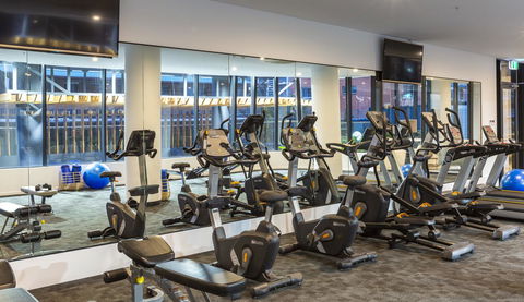 Boardwalk Burleigh Beach - Official - Accommodation Main Beach 23