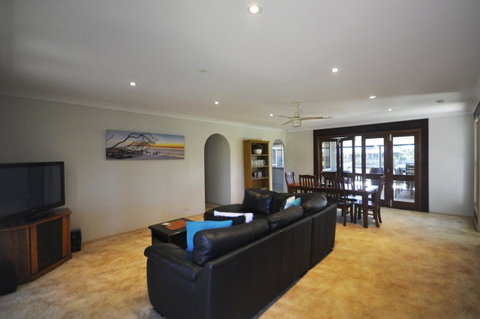 Bribie Island Canal Holiday Destination! - Accommodation Main Beach 3