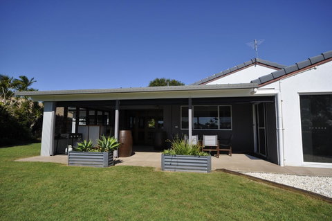 Bribie Island Canal Holiday Destination! - Accommodation Main Beach 14