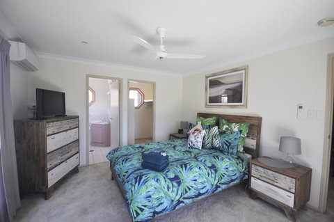 Bribie Island Canal Holiday Destination! - Accommodation Main Beach 9