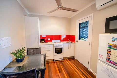 Airlie Apartments - Accommodation Main Beach 18