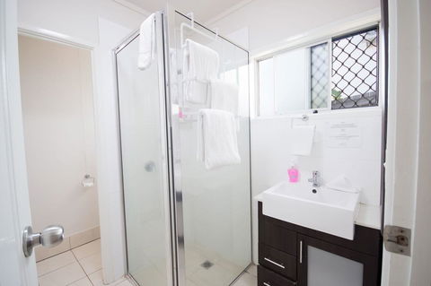 Airlie Apartments - Accommodation Main Beach 9