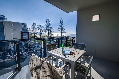 Iconic Kirra Beach Resort - Accommodation Main Beach 13