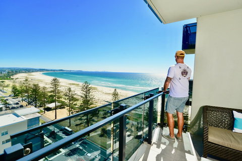 Iconic Kirra Beach Resort - Accommodation Main Beach 8