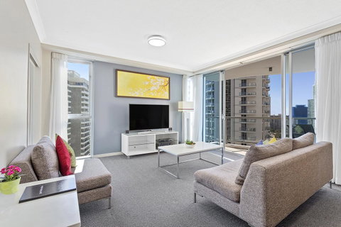 Beach Stay - Ocean & Riverview Resort Chevron Renaissance Central Surfers Paradise - Accommodation Main Beach 7